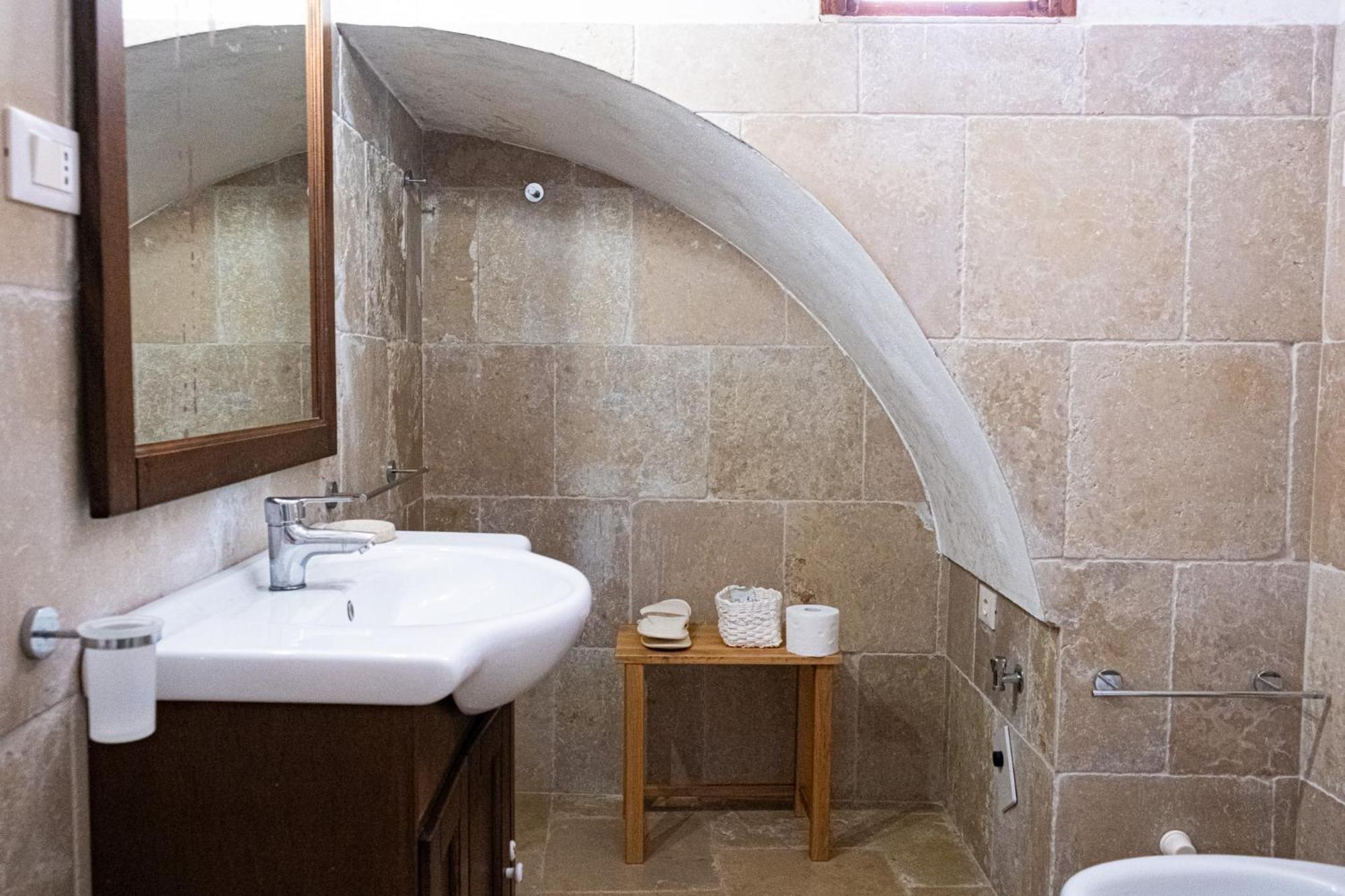 Agriturismo Masseria Carrone Каровиньо Экстерьер фото